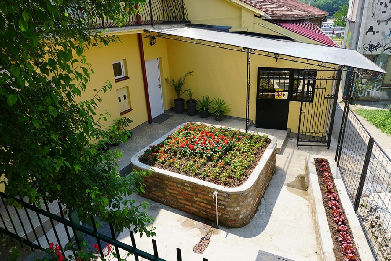 Male Stepenice Belgrado Exterior foto